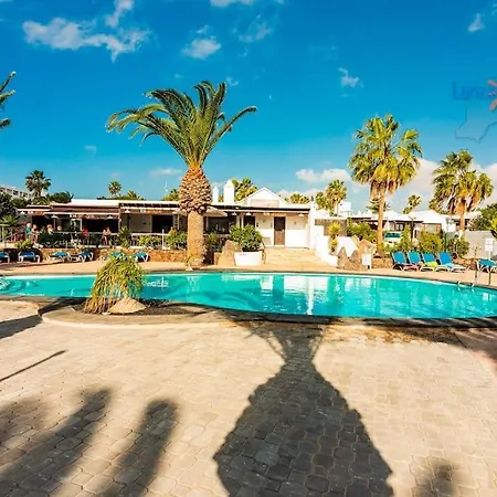 Casita El Faro En Playa Bastian Aircon In The Bedrooms Vv