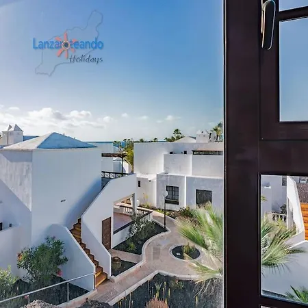Apartment Casita El Faro En Playa Bastian Aircon In The Bedrooms Vv *